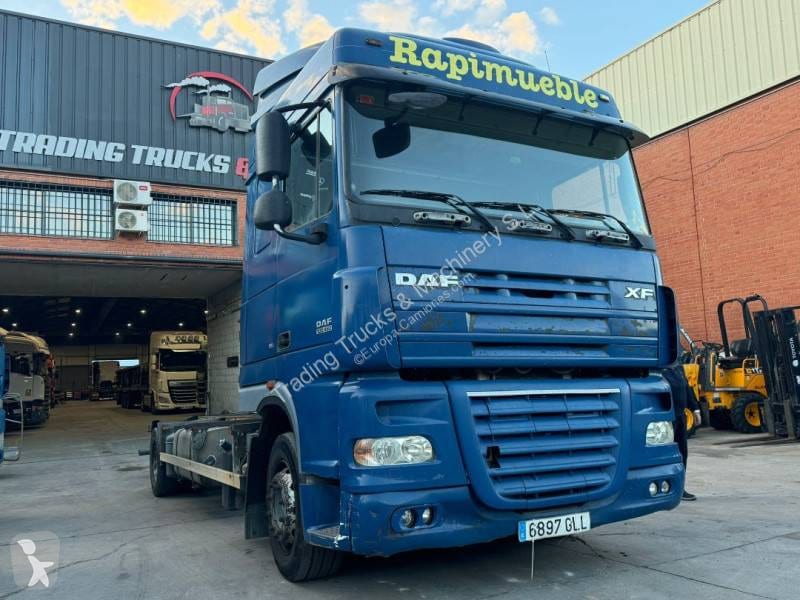 DAF XF 105 foto 1