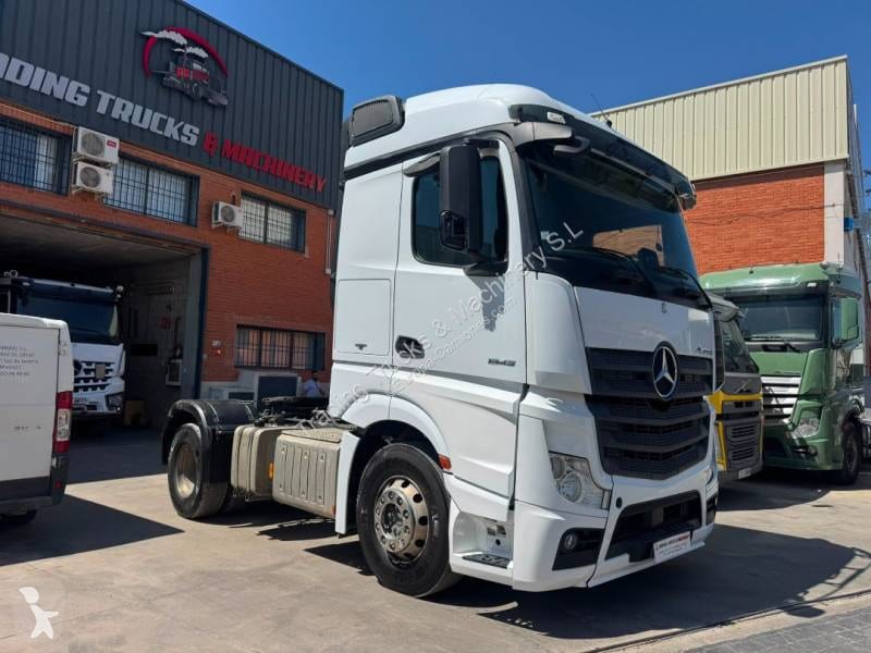 Mercedes Actros 1845 foto 1