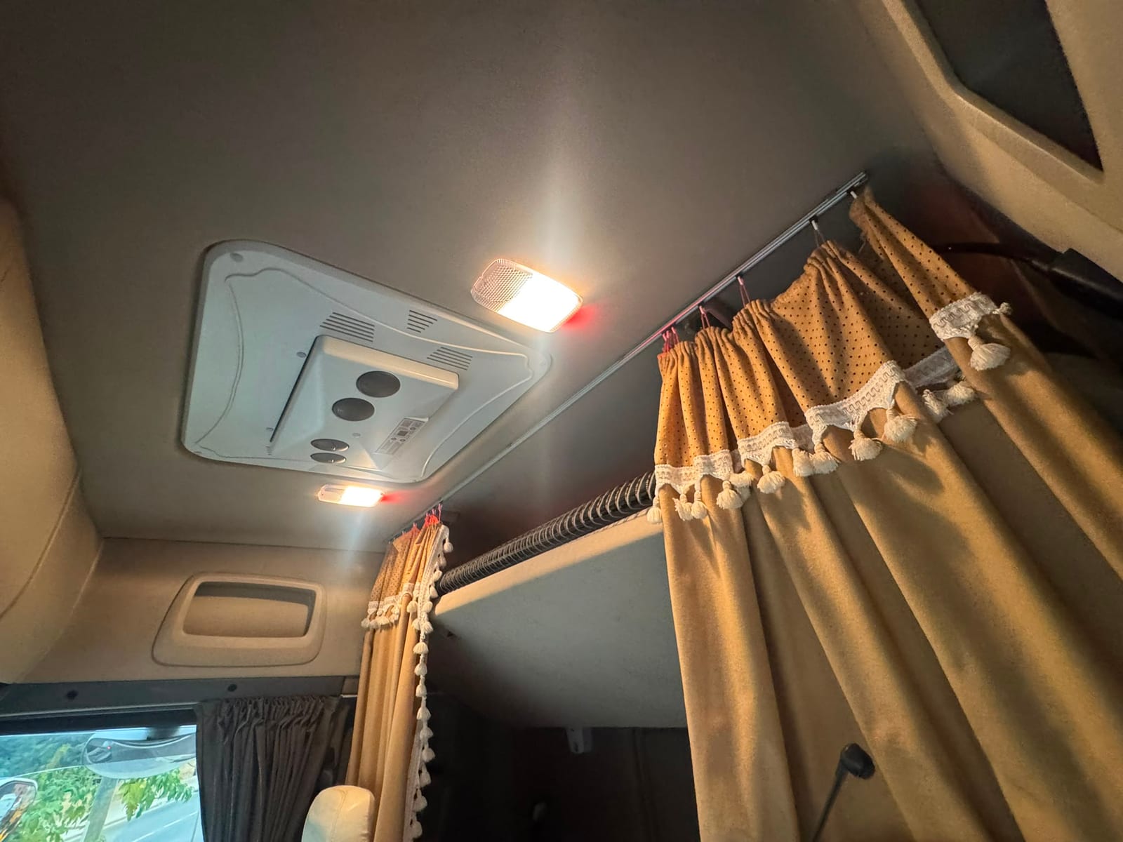 Scania R450 foto 10