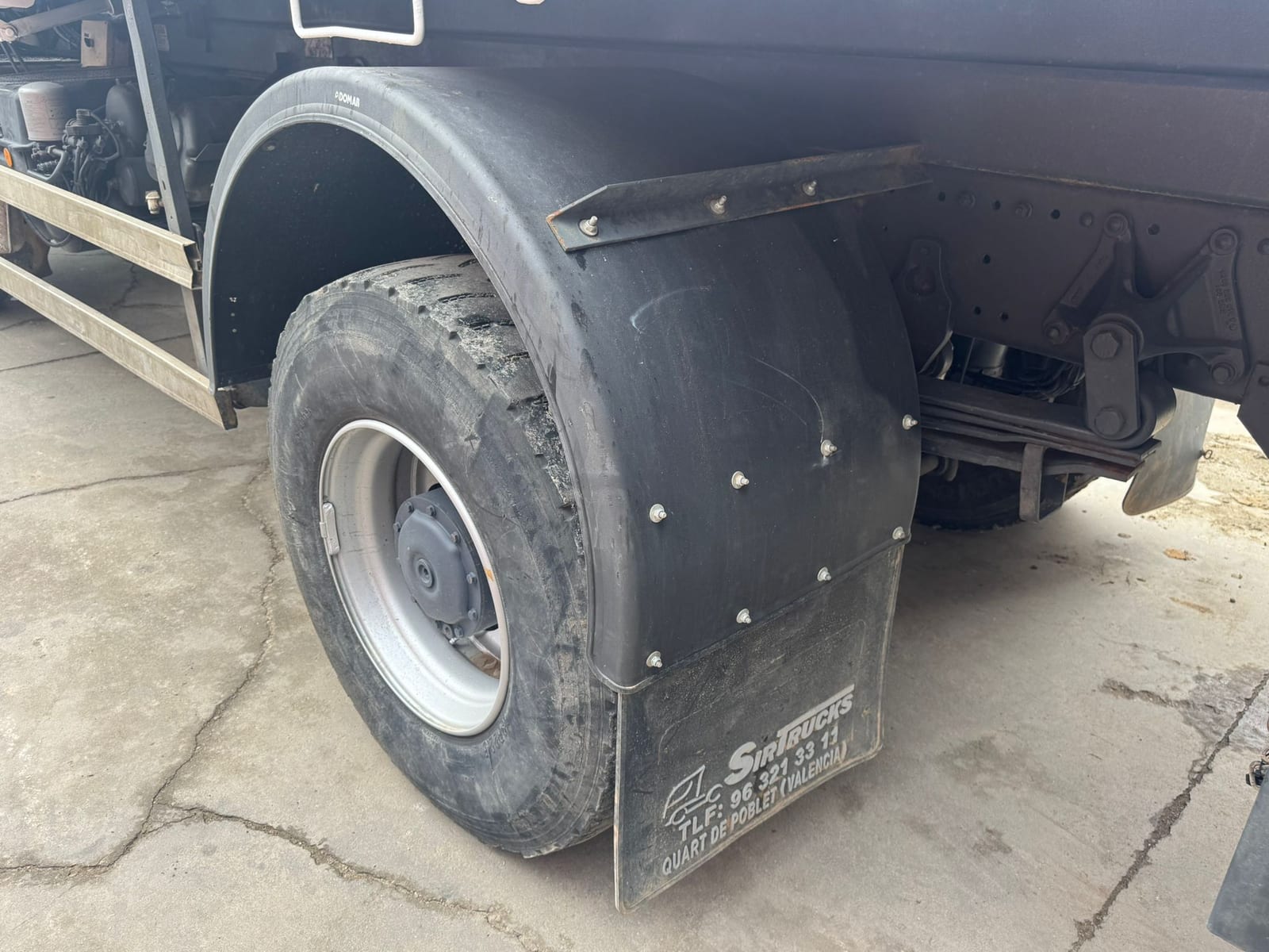 Mercedes Axor 1833 foto 12