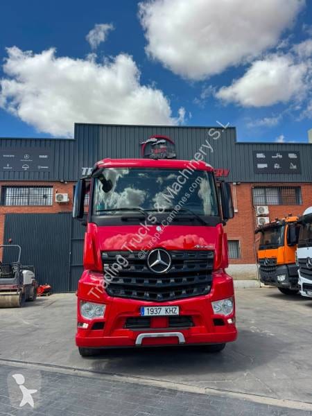 Mercedes Arocs 1845 foto 2