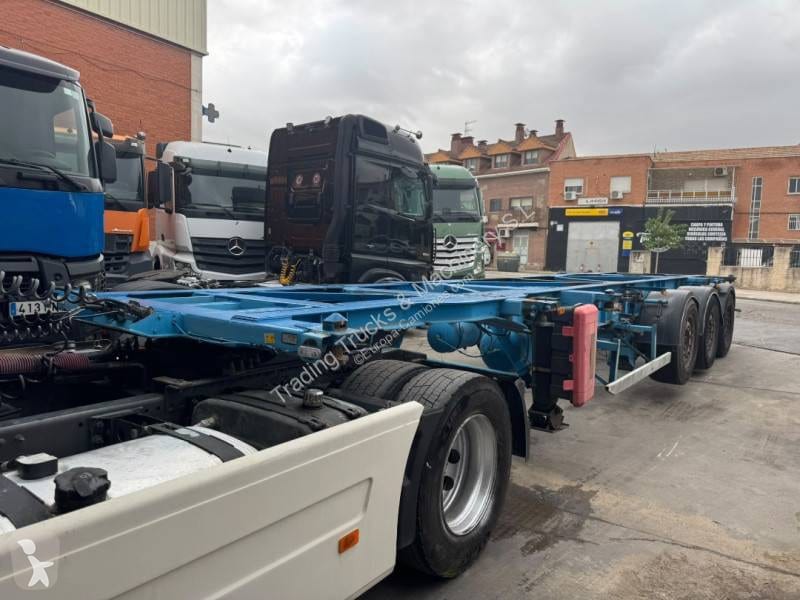 LATRE TRUCKS & TRAILERS foto 4